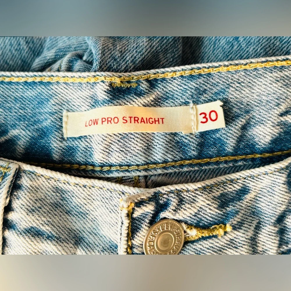 Levi Strauss & Co. Women’s Low Pro/No Stretch Straight Leg Original 30x30 NWOT’s
